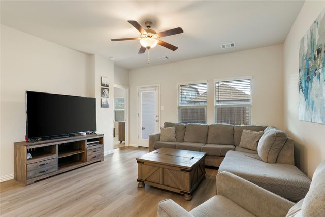 3908 Murvaul Drive, Farmersville, TX 75442