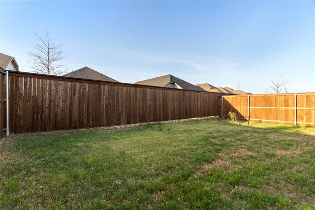3908 Murvaul Drive, Farmersville, TX 75442