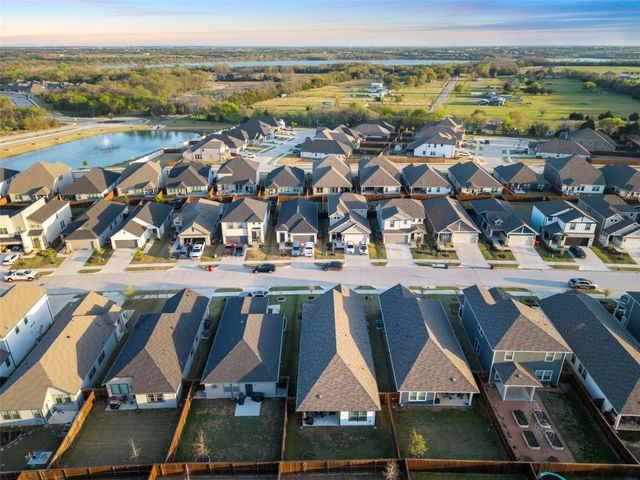 3908 Murvaul Drive, Farmersville, TX 75442