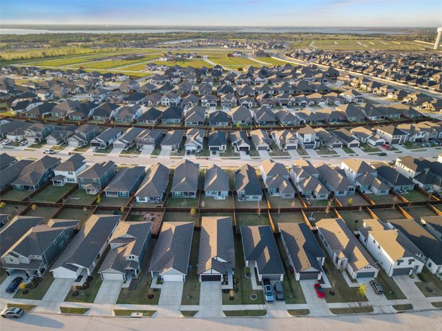 3908 Murvaul Drive, Farmersville, TX 75442