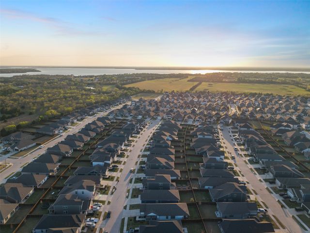 3908 Murvaul Drive, Farmersville, TX 75442