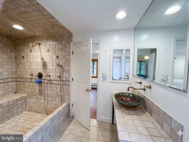 6304 WISCASSET RD, Bethesda, MD 20816