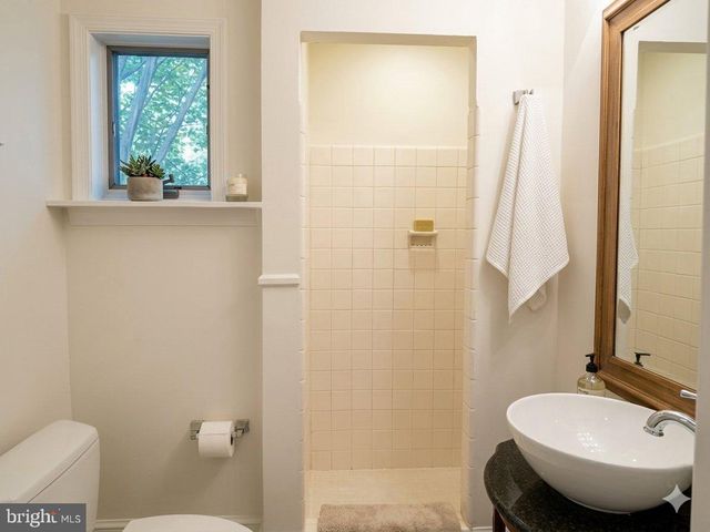 6304 WISCASSET RD, Bethesda, MD 20816