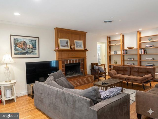 6304 WISCASSET RD, Bethesda, MD 20816