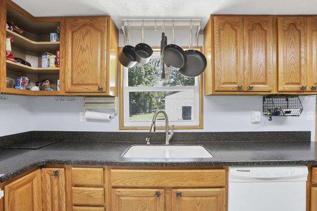 3738 Alkire Road, Grove City, OH 43123