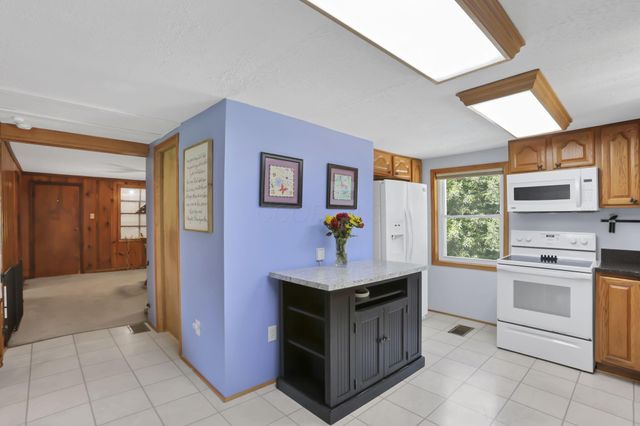 3738 Alkire Road, Grove City, OH 43123