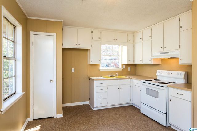 2905 VALLEY VIEW CIRCLE, Adamsville, AL 35005