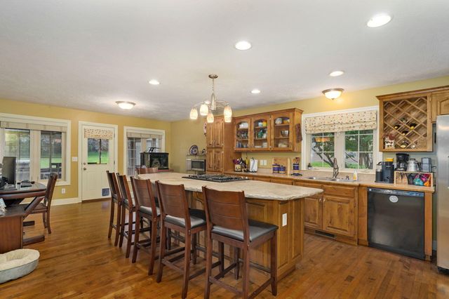 986 W Sycamore Street, Springfield, MO 65810