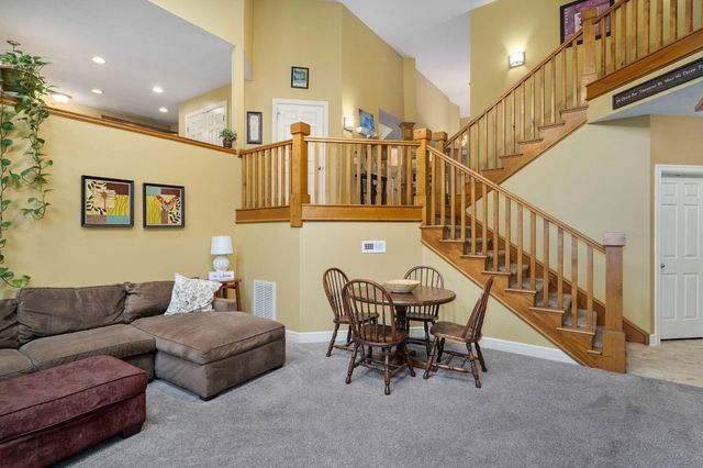986 W Sycamore Street, Springfield, MO 65810