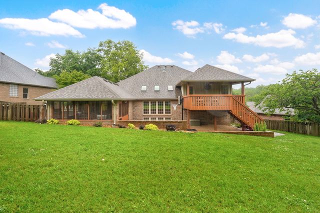 986 W Sycamore Street, Springfield, MO 65810