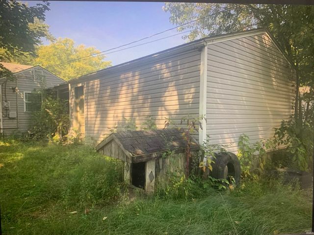 1942 N Johnson Street, South Bend, IN 46628