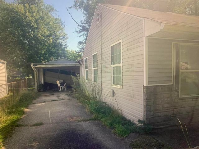 1942 N Johnson Street, South Bend, IN 46628