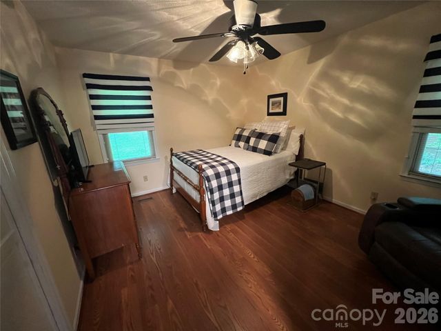 239 Hickory Lane Drive, Mount Holly, NC 28120