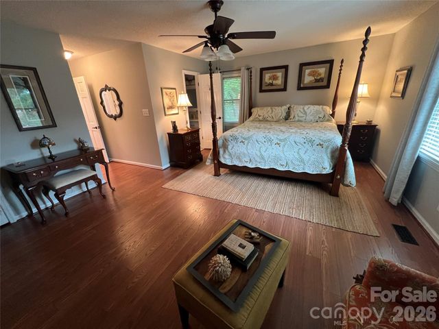 239 Hickory Lane Drive, Mount Holly, NC 28120