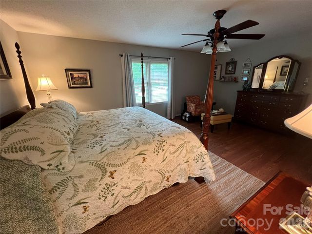 239 Hickory Lane Drive, Mount Holly, NC 28120
