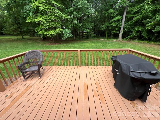 239 Hickory Lane Drive, Mount Holly, NC 28120