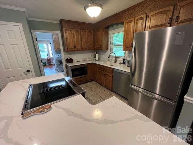 239 Hickory Lane Drive, Mount Holly, NC 28120