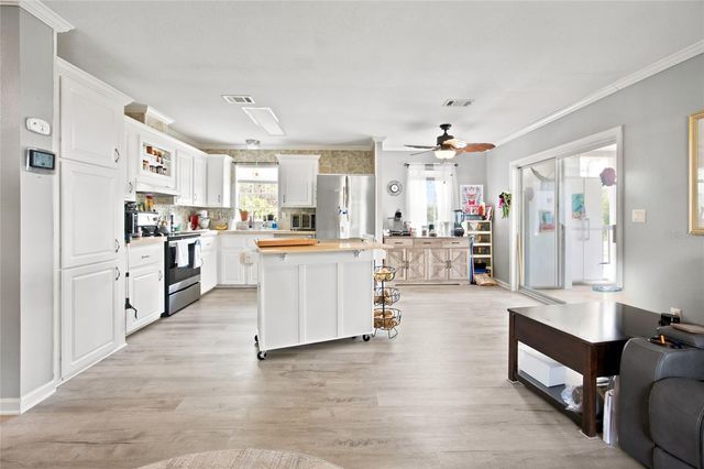 13330 SE 21ST PLACE, Morriston, FL 32668