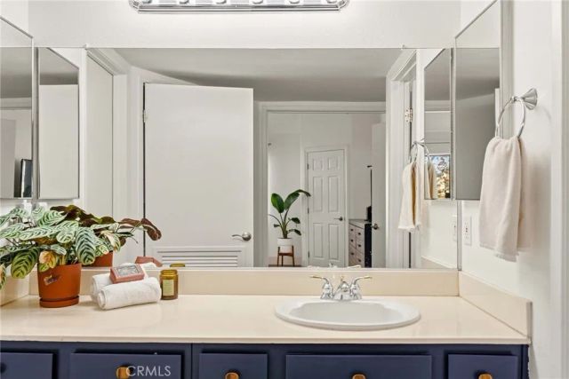 25712 Le Parc 41, Lake Forest, CA 92630
