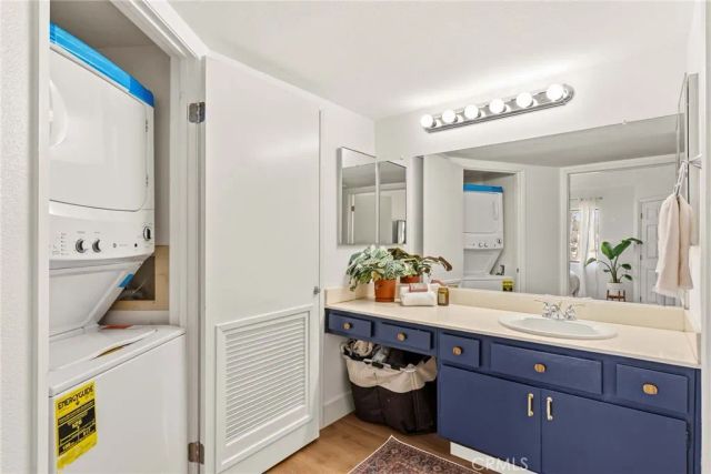 25712 Le Parc 41, Lake Forest, CA 92630