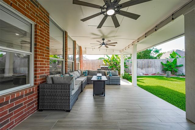 11316 Misty Morning Street, Pearland, TX 77584