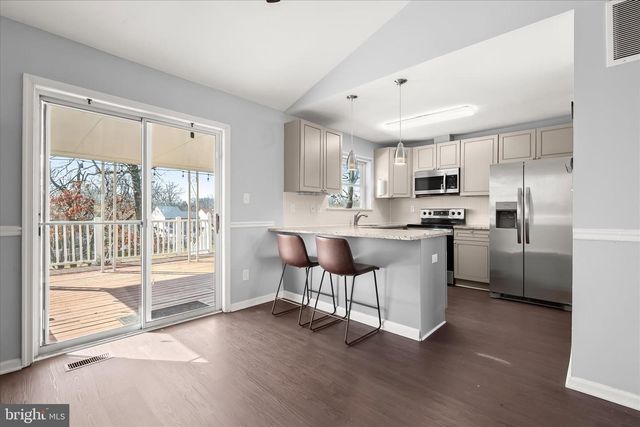 8624 CASTLEMILL CIR, Nottingham, MD 21236