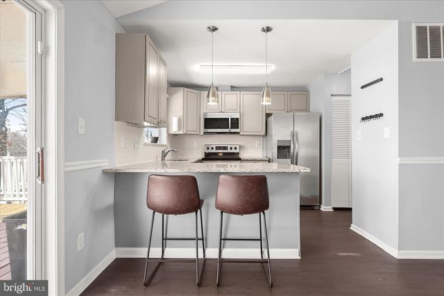 8624 CASTLEMILL CIR, Nottingham, MD 21236