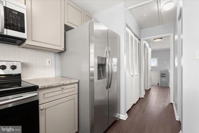 8624 CASTLEMILL CIR, Nottingham, MD 21236