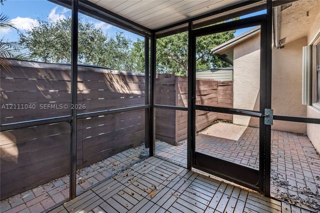 2654 N Nob Hill Rd, Sunrise, FL 33322