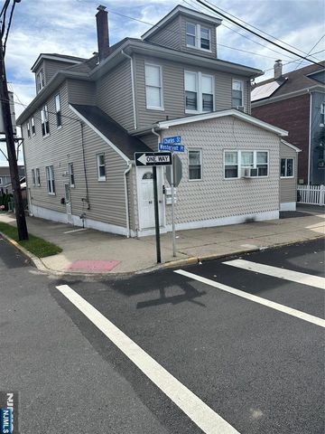 82 Westervelt Place, Lodi, NJ 07644