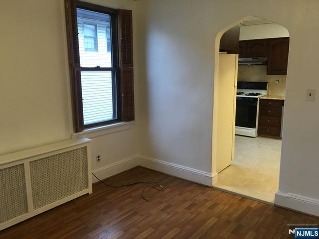 82 Westervelt Place, Lodi, NJ 07644