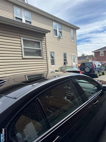 82 Westervelt Place, Lodi, NJ 07644