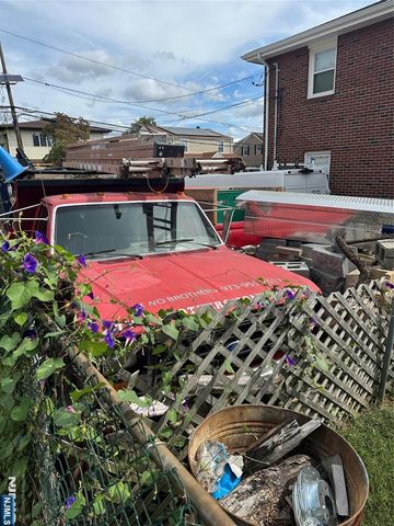 82 Westervelt Place, Lodi, NJ 07644