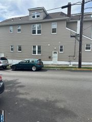 82 Westervelt Place, Lodi, NJ 07644