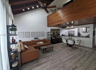 11203 NW 15th St NA, Pembroke Pines, FL 33026