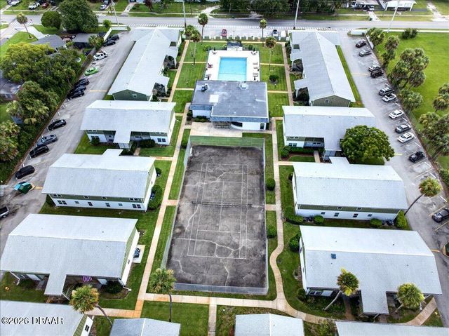 840 Center Ave Apt 73, Holly Hill, FL 32117