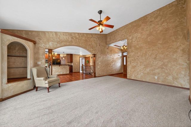 2718 W INDEPENDENCE COURT, Appleton, WI 54914