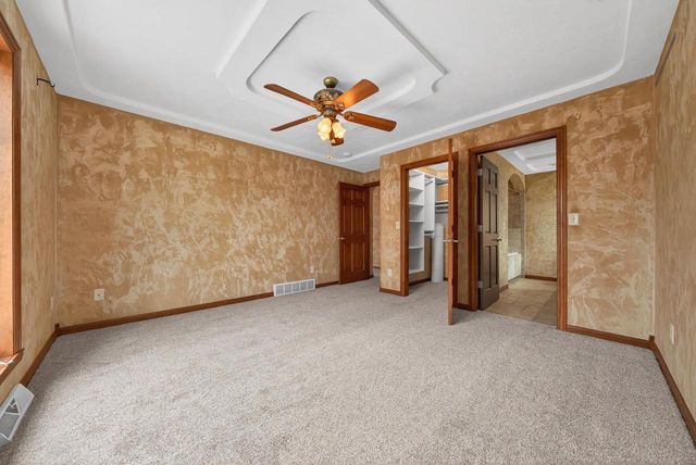 2718 W INDEPENDENCE COURT, Appleton, WI 54914