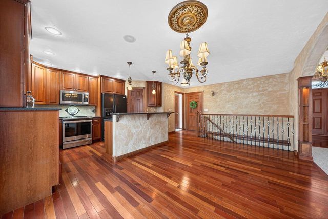 2718 W INDEPENDENCE COURT, Appleton, WI 54914