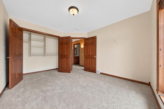 2718 W INDEPENDENCE COURT, Appleton, WI 54914