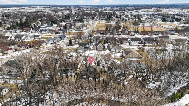 2718 W INDEPENDENCE COURT, Appleton, WI 54914