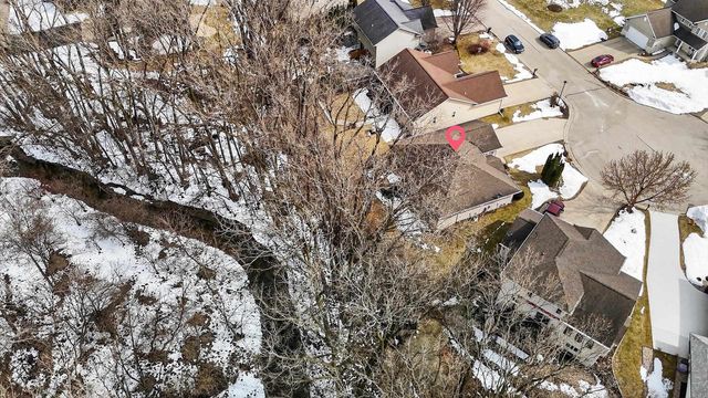 2718 W INDEPENDENCE COURT, Appleton, WI 54914