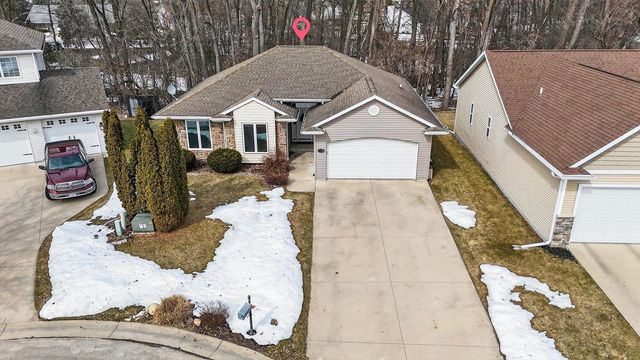 2718 W INDEPENDENCE COURT, Appleton, WI 54914