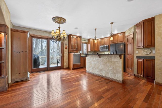 2718 W INDEPENDENCE COURT, Appleton, WI 54914