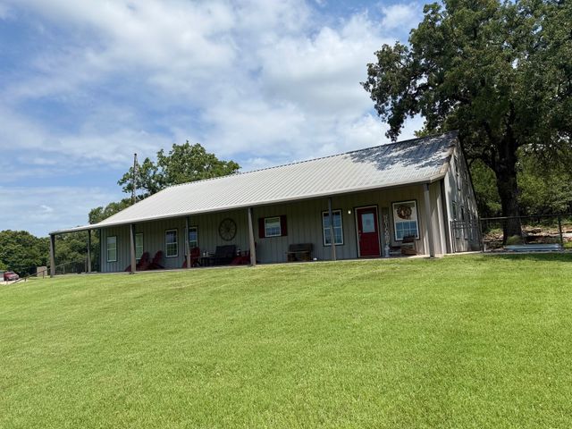 1079 Union Hill Road, Mineral Wells, TX 76067