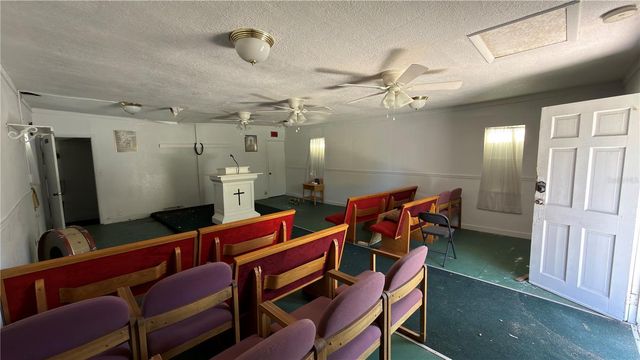 1121 S ADELLE AVENUE, Deland, FL 32720