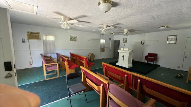 1121 S ADELLE AVENUE, Deland, FL 32720