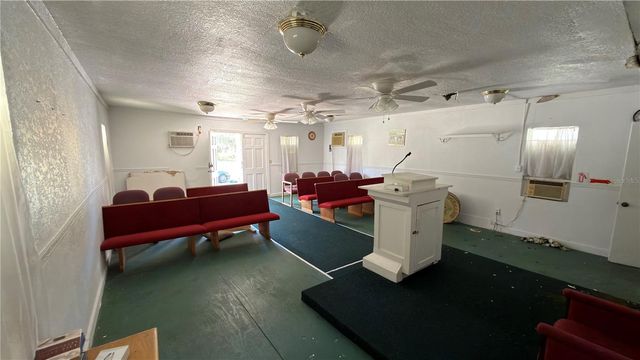 1121 S ADELLE AVENUE, Deland, FL 32720