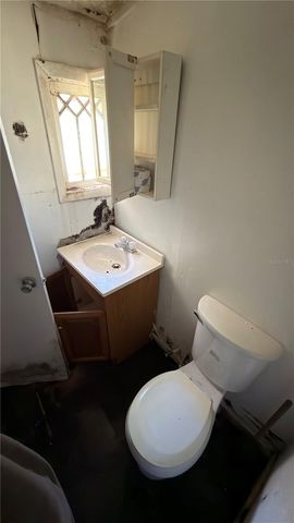 1121 S ADELLE AVENUE, Deland, FL 32720