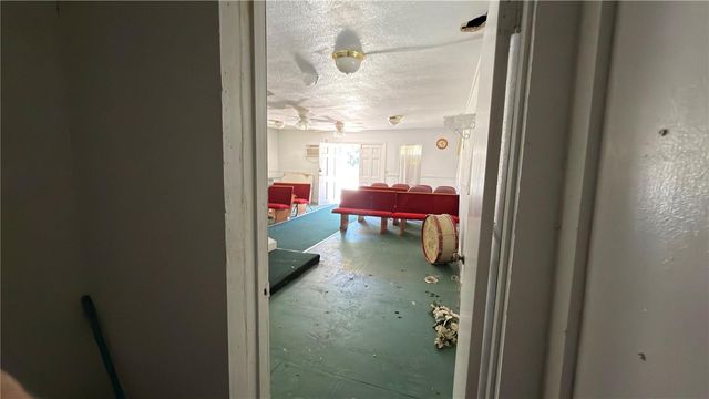 1121 S ADELLE AVENUE, Deland, FL 32720